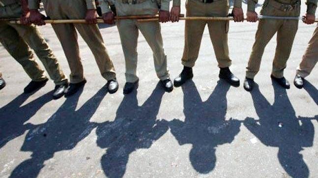 police_Reuters_1